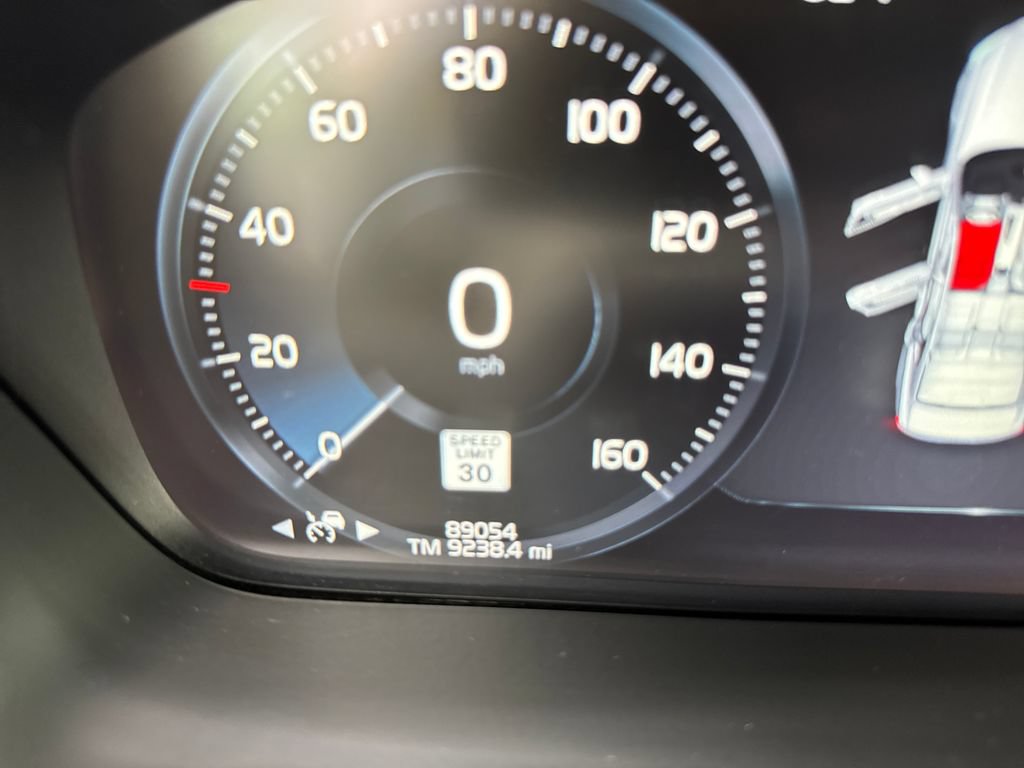 Used 2018 Volvo S90 T6 Inscription w/ Convenience Package AWD/4WD image 16