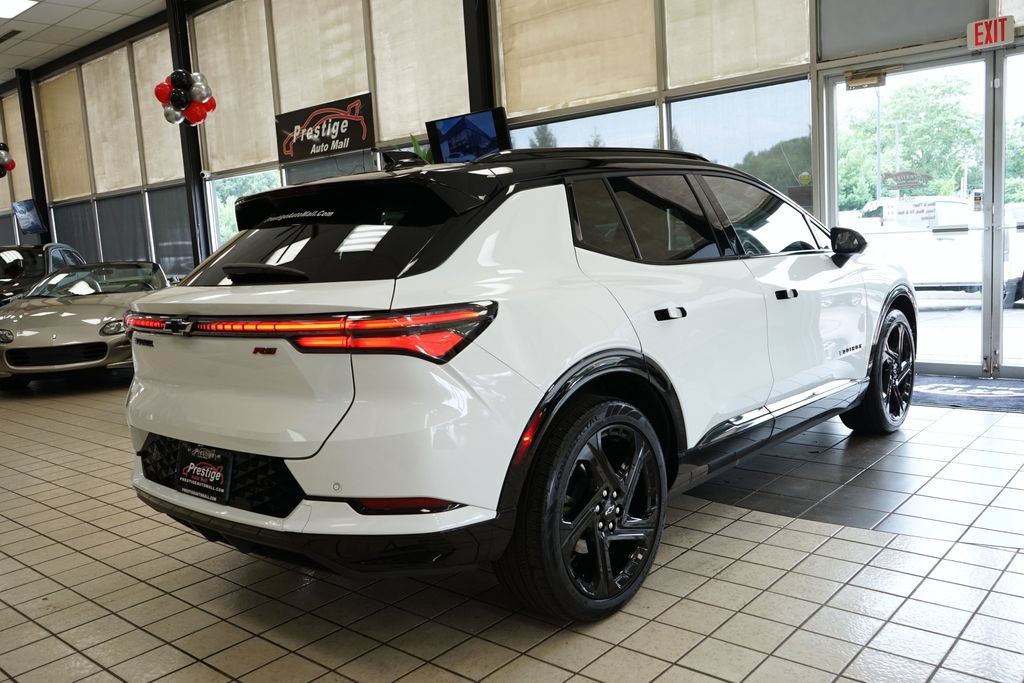 Used 2024 Chevrolet Equinox EV RS FWD image 19