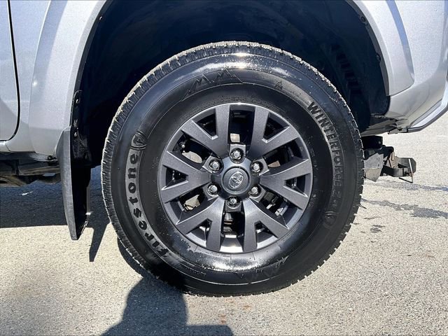 Used 2021 Toyota Tacoma SR5 AWD/4WD image 9