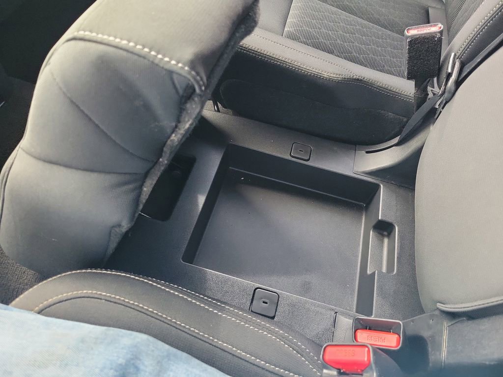 Used 2018 Nissan Titan SV RWD image 35