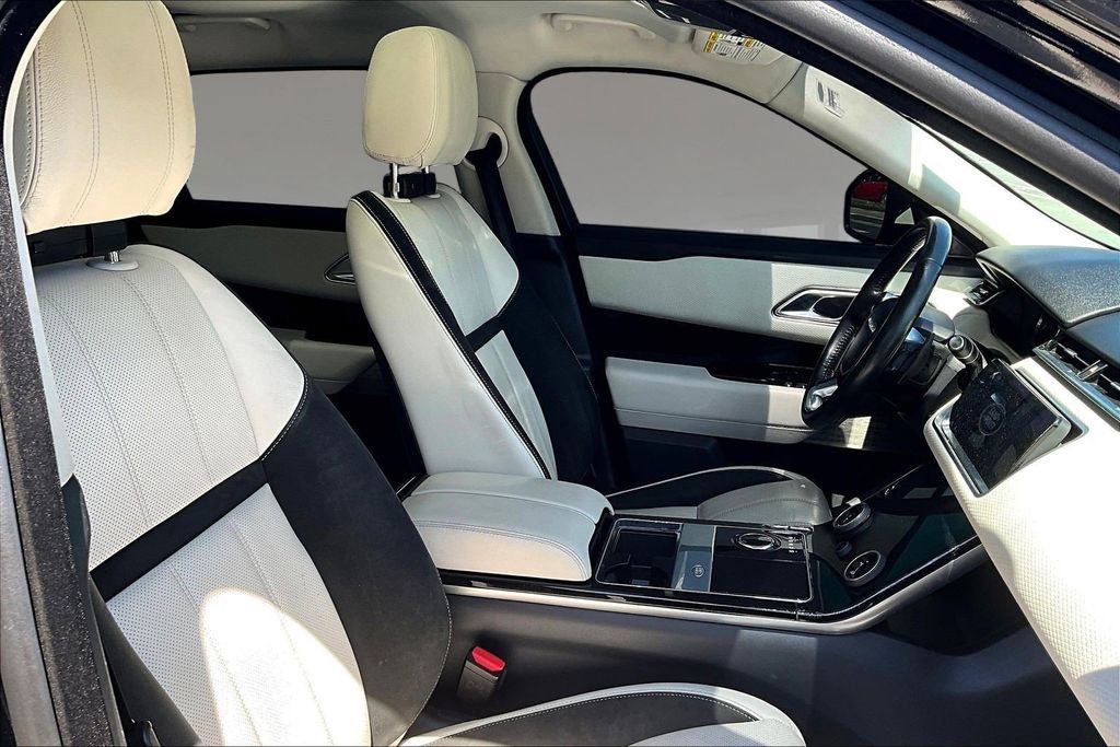 Used 2019 Land Rover Range Rover Velar S AWD/4WD image 25