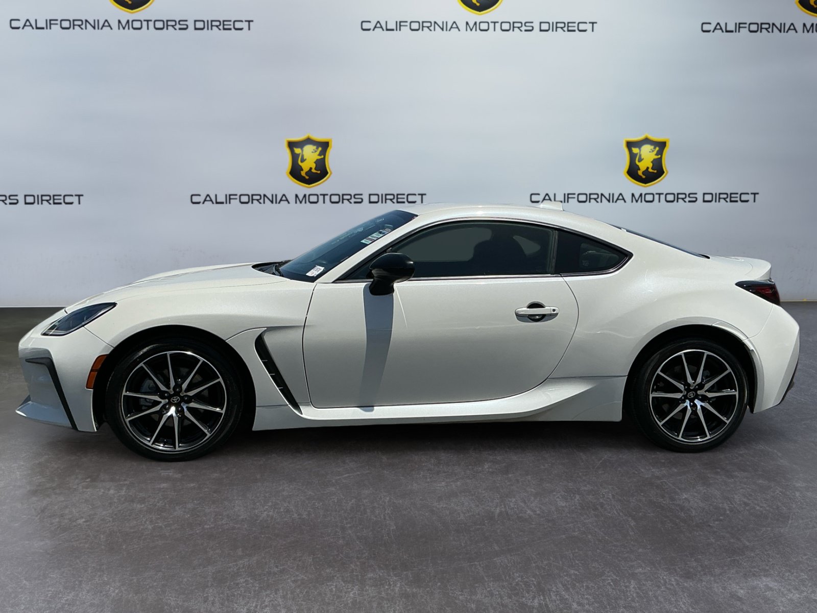 Used 2022 Toyota GR86 w/ ALL Weather Mat Package (TMS) RWD image 8