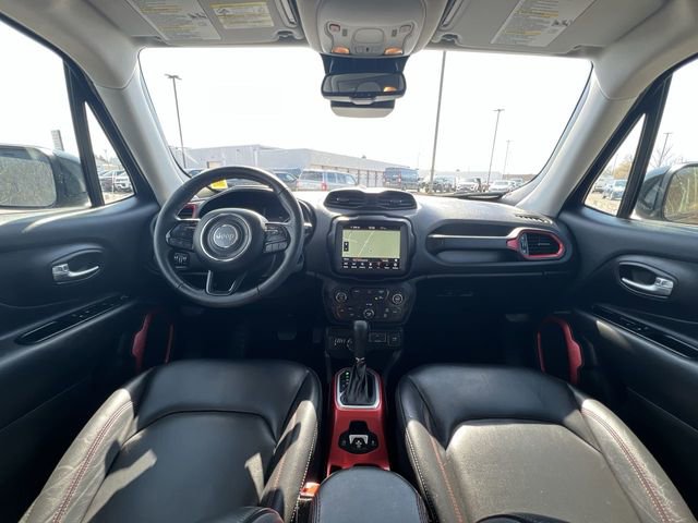 Used 2022 Jeep Renegade Trailhawk image 14