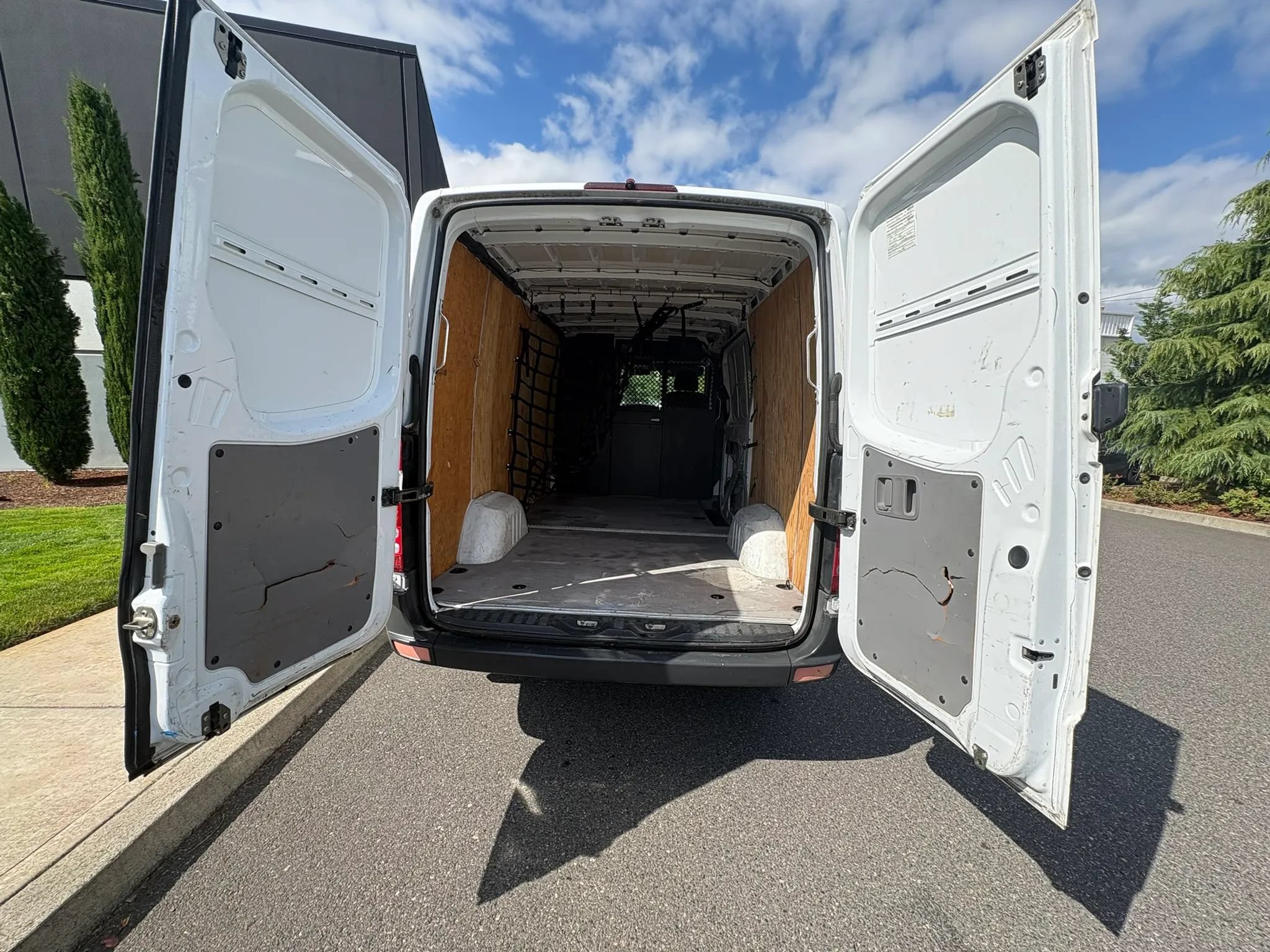 Used 2007 Dodge Sprinter 2500 RWD image 21