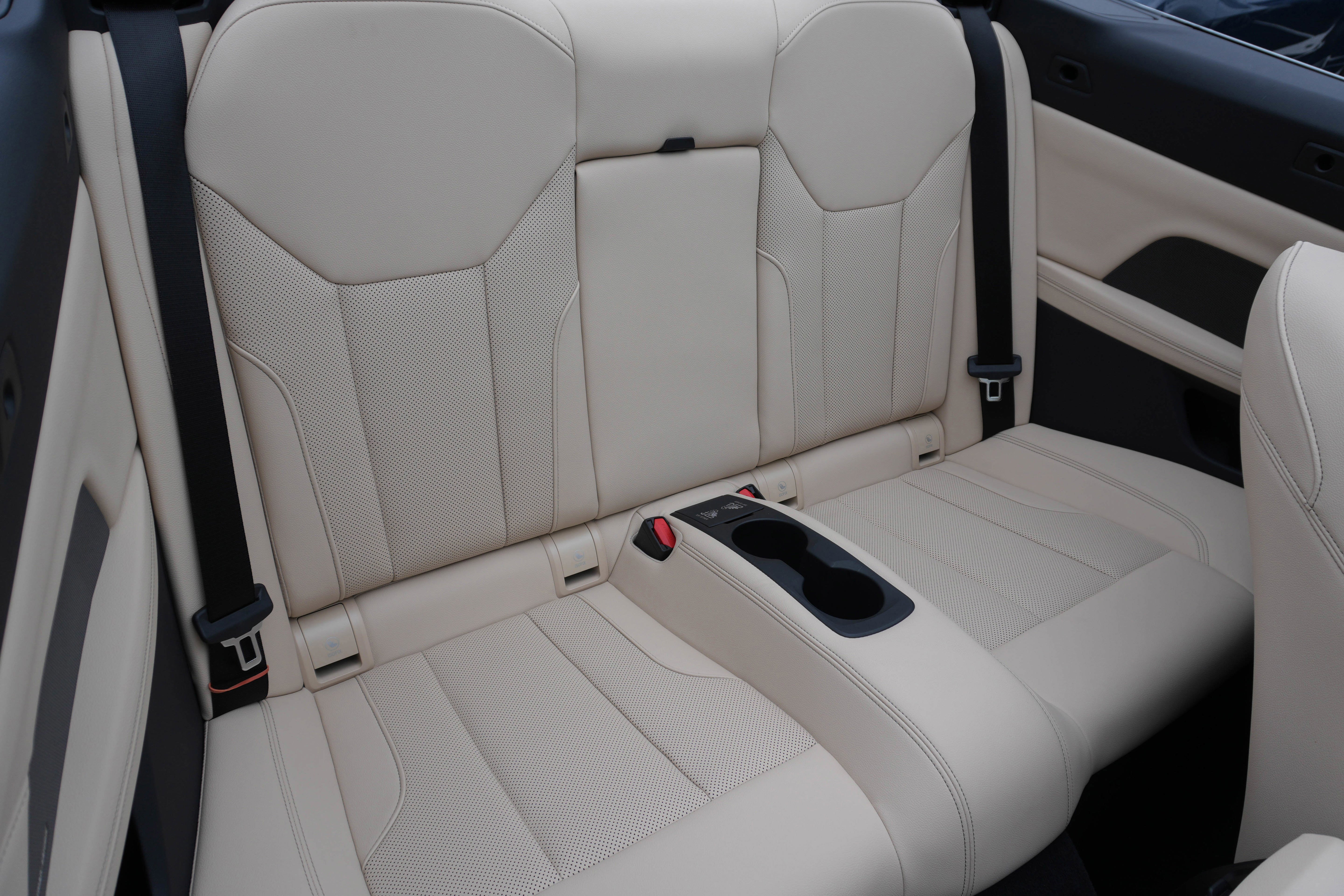 Used 2026 BMW 430i Convertible RWD image 40