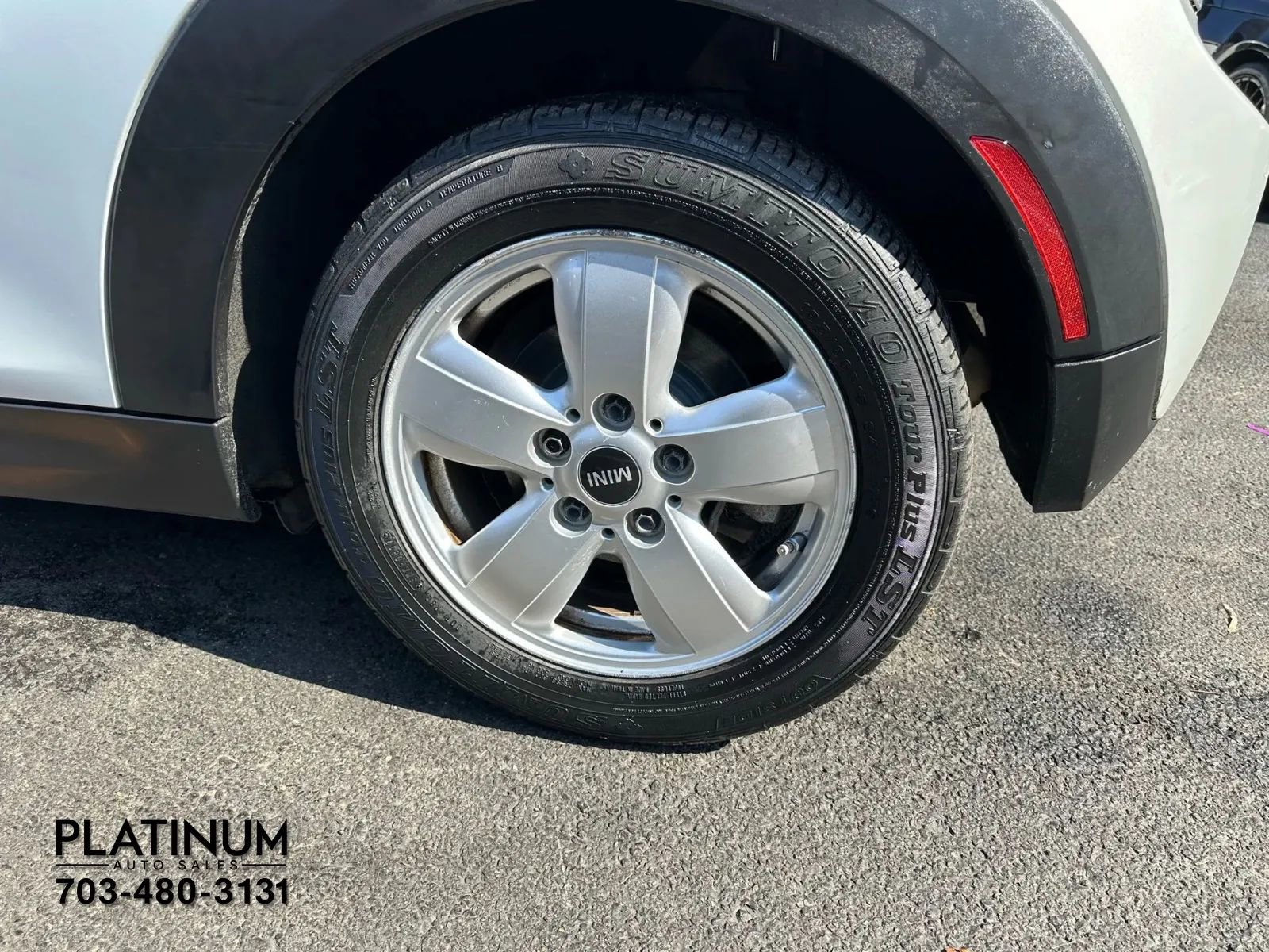 Used 2015 MINI Cooper 2-Door Hardtop image 18