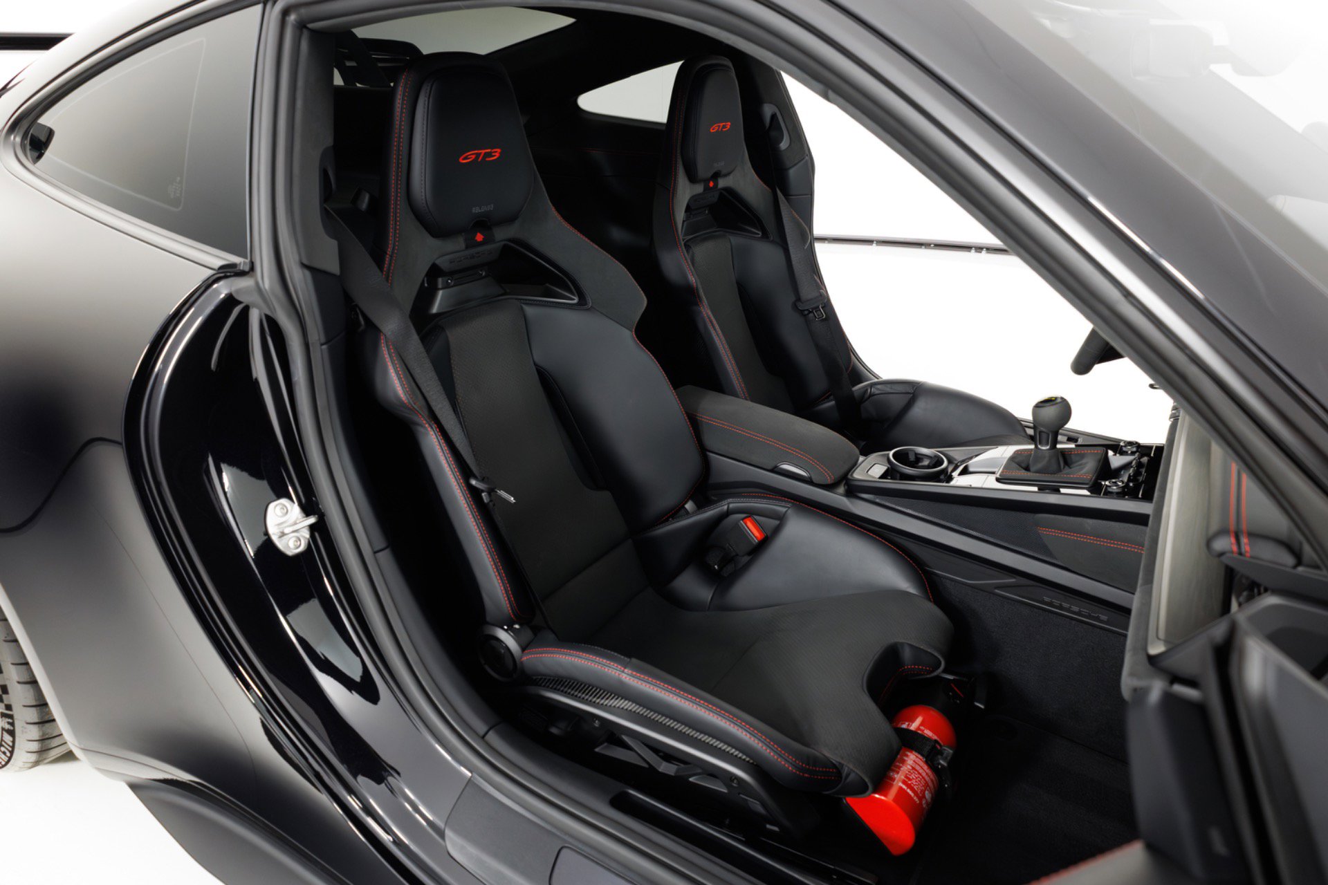 Used 2025 Porsche 911 GT3 RWD image 38