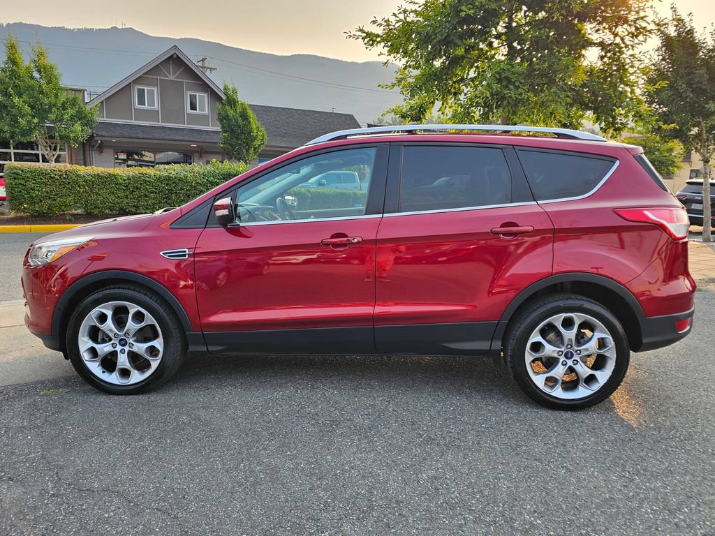 Used 2015 Ford Escape Titanium w/ Equipment Group 301A AWD/4WD image 8
