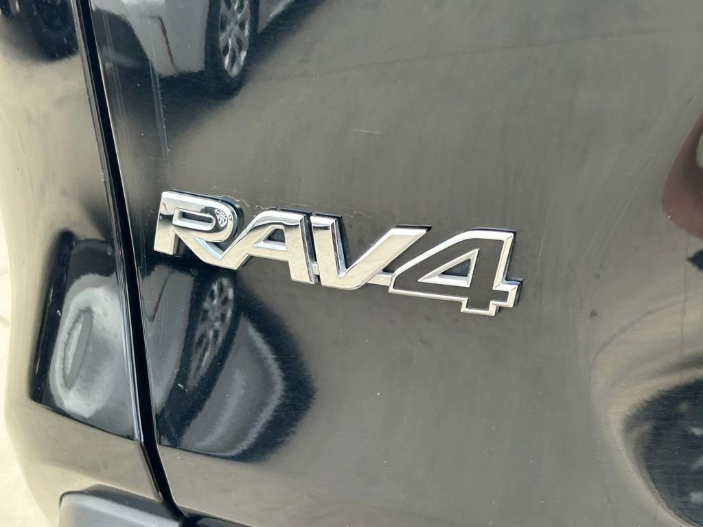 Certified 2025 Toyota RAV4 XLE FWD image 12