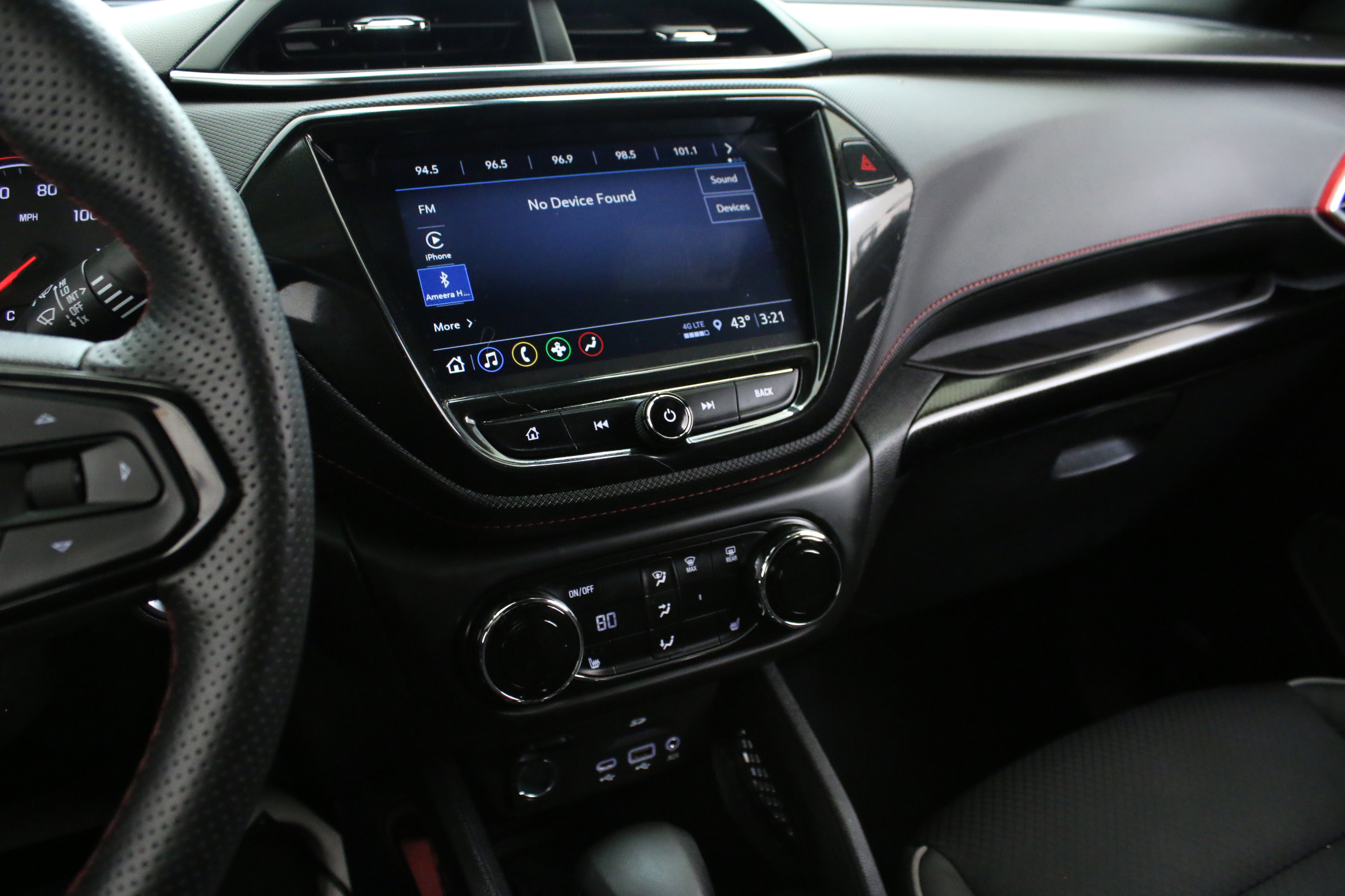 Used 2023 Chevrolet TrailBlazer RS w/ Sun and Liftgate Package image 20