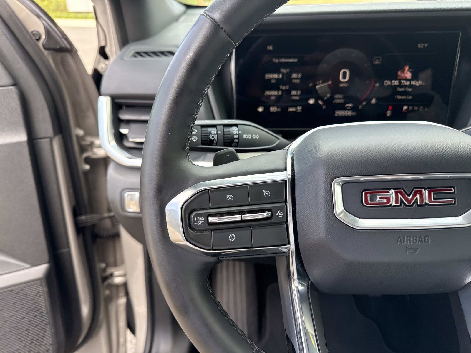 Used 2025 GMC Terrain Elevation image 27