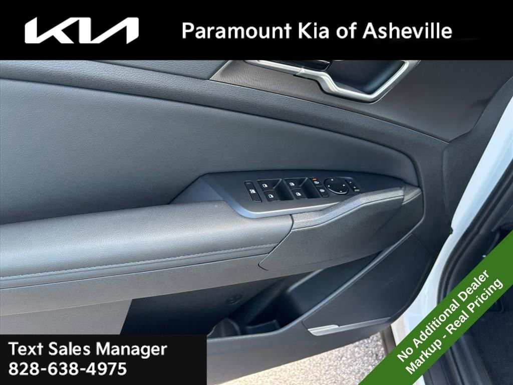 New 2026 Kia Sportage EX w/ EX Panorama Roof Package image 25