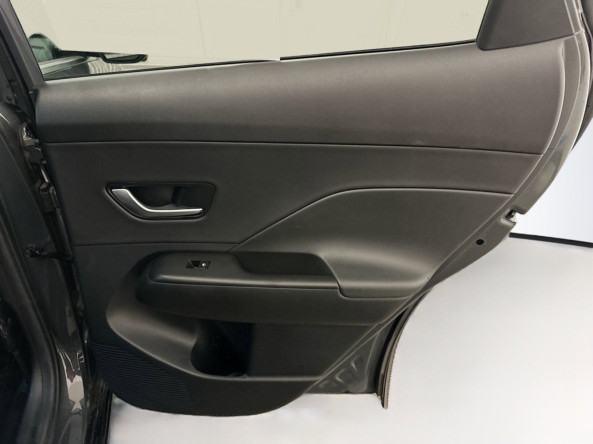 Used 2024 Hyundai Kona Limited image 33