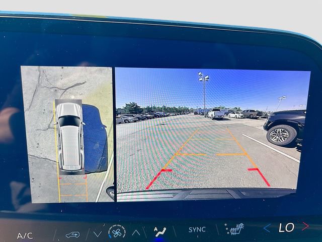 New 2026 Chevrolet Suburban LT image 14