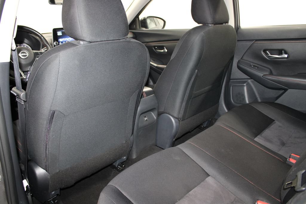 Used 2025 Nissan Sentra SR FWD image 22
