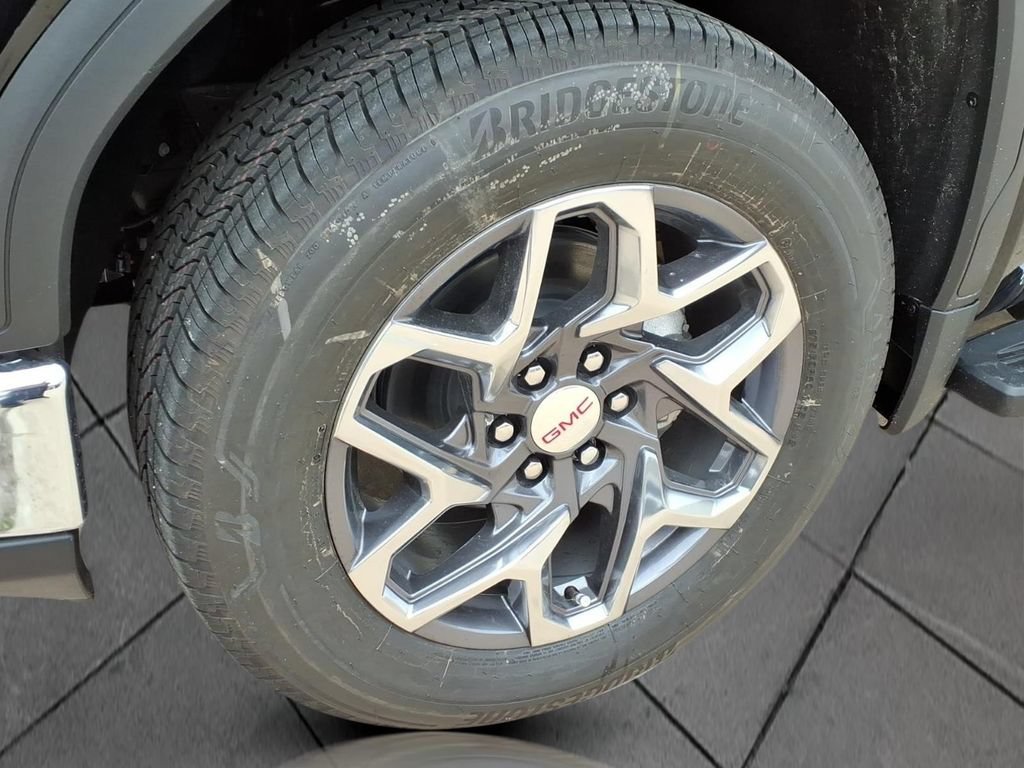 New 2026 GMC Sierra 1500 SLT AWD/4WD image 7