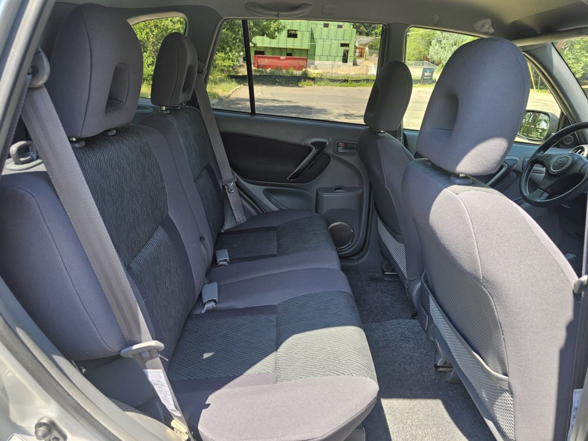 Used 2001 Toyota RAV4 2WD image 35