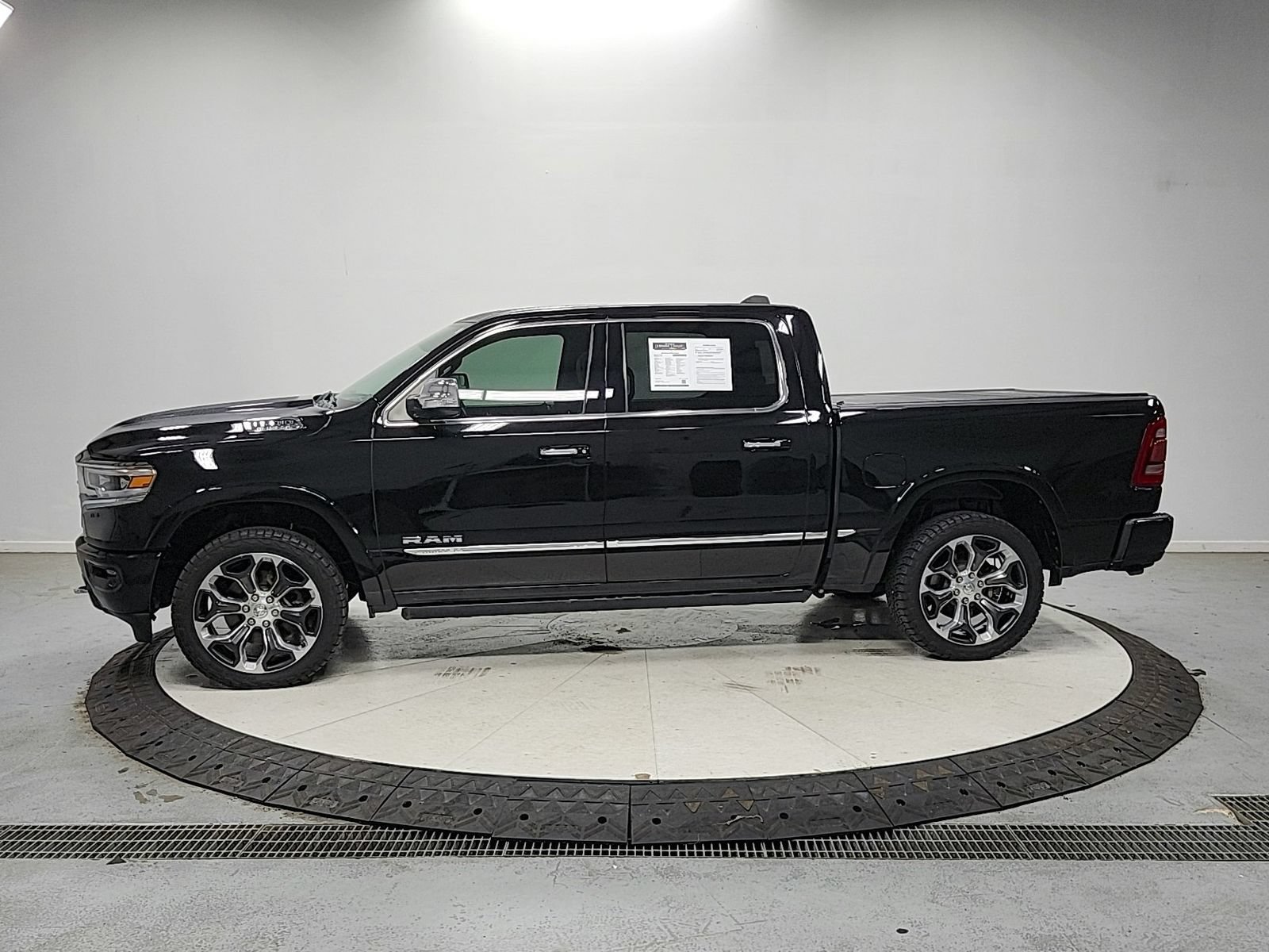 Used 2020 RAM 1500 Limited AWD/4WD image 4