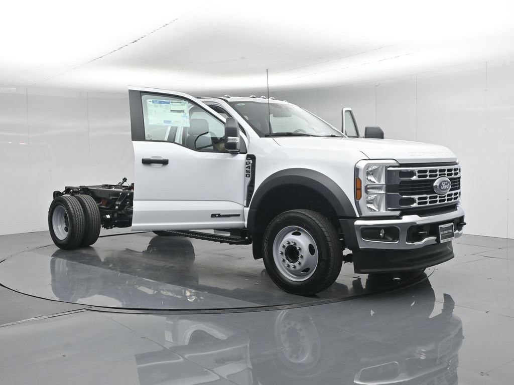 New 2026 Ford F450 XL w/ XL Chrome Package RWD image 27