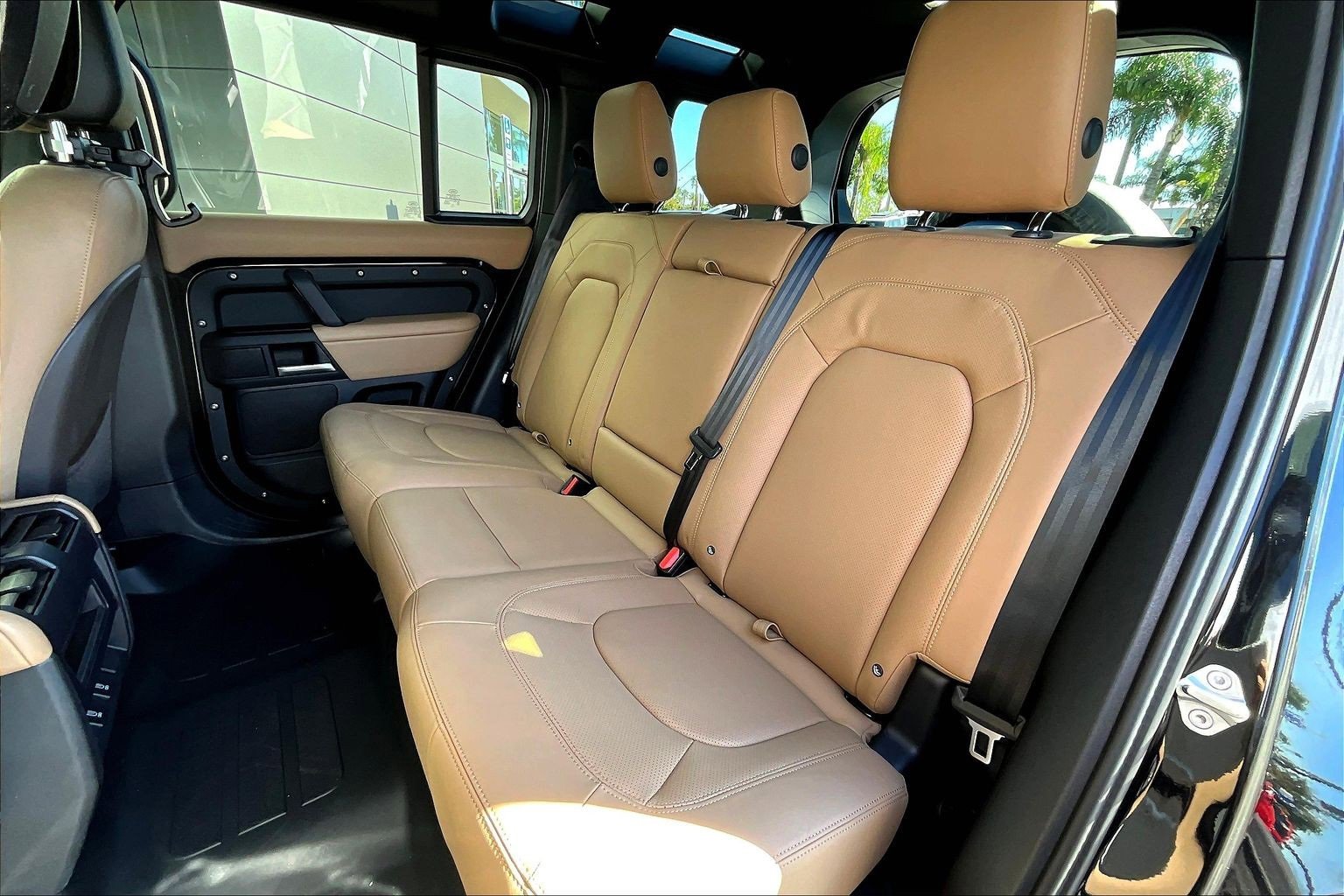 New 2026 Land Rover Defender 110 S image 10