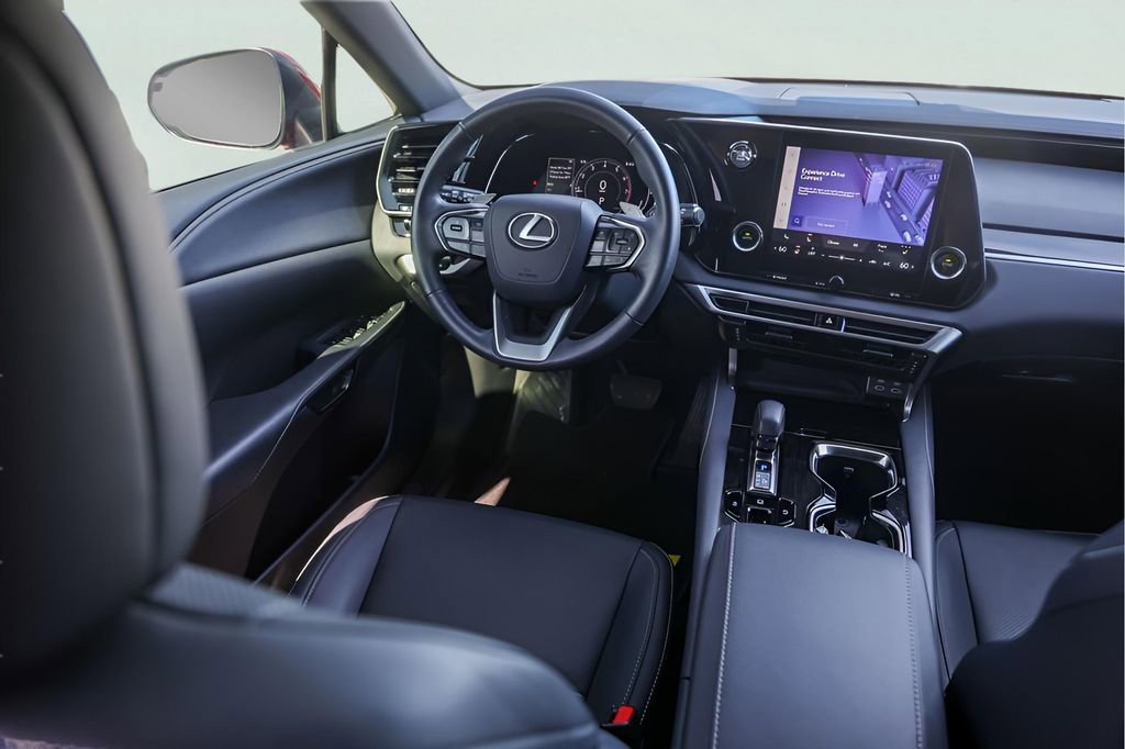 Used 2024 Lexus RX 350 FWD w/ Technology Package image 29