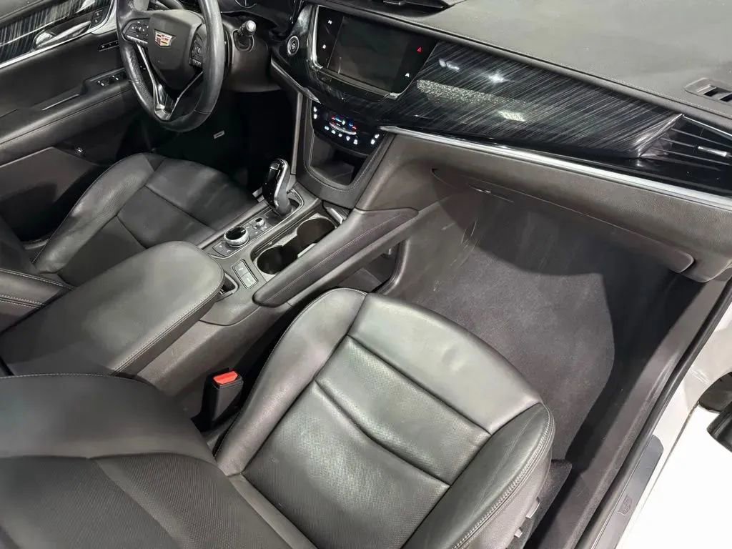 Used 2023 Cadillac XT6 Premium Luxury image 24