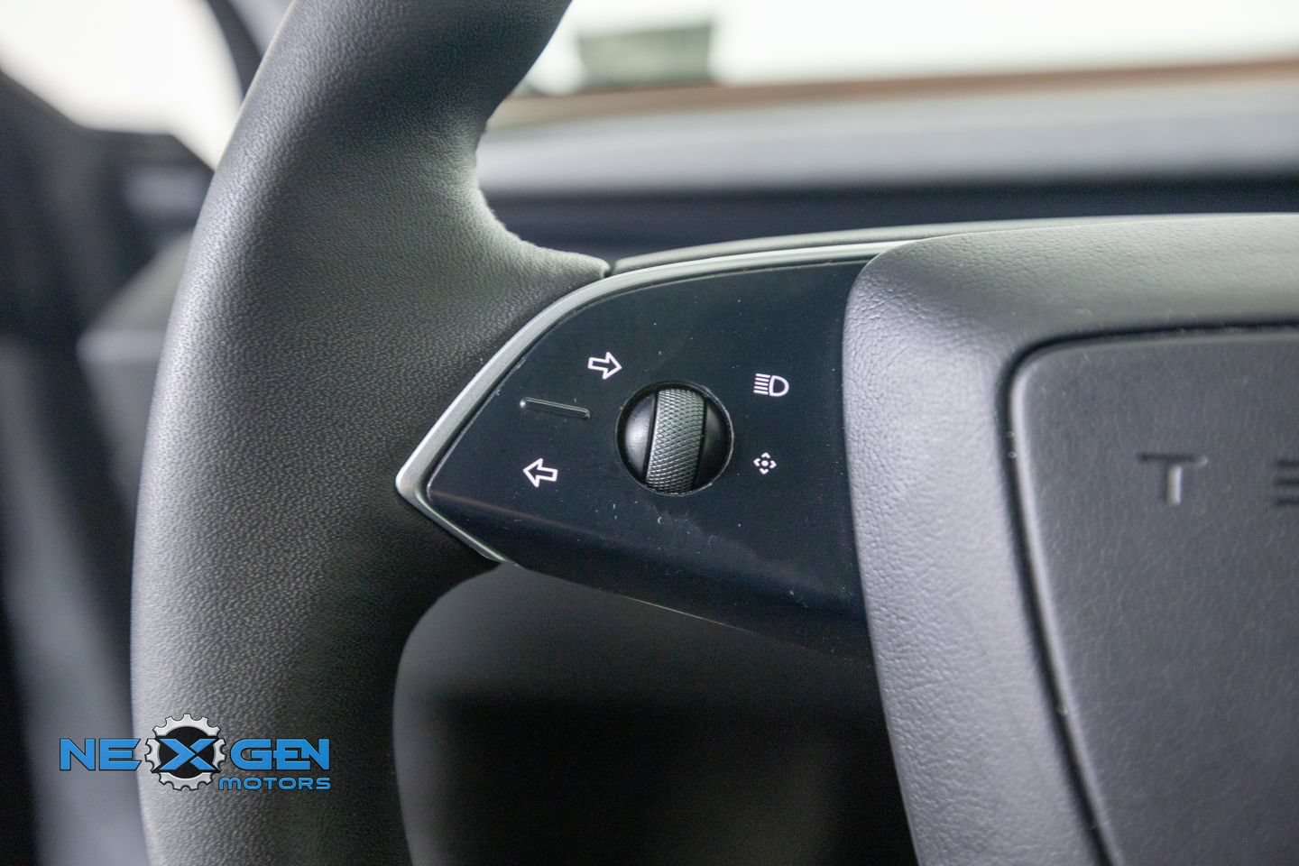 Used 2025 Tesla Model 3 Long Range RWD image 14