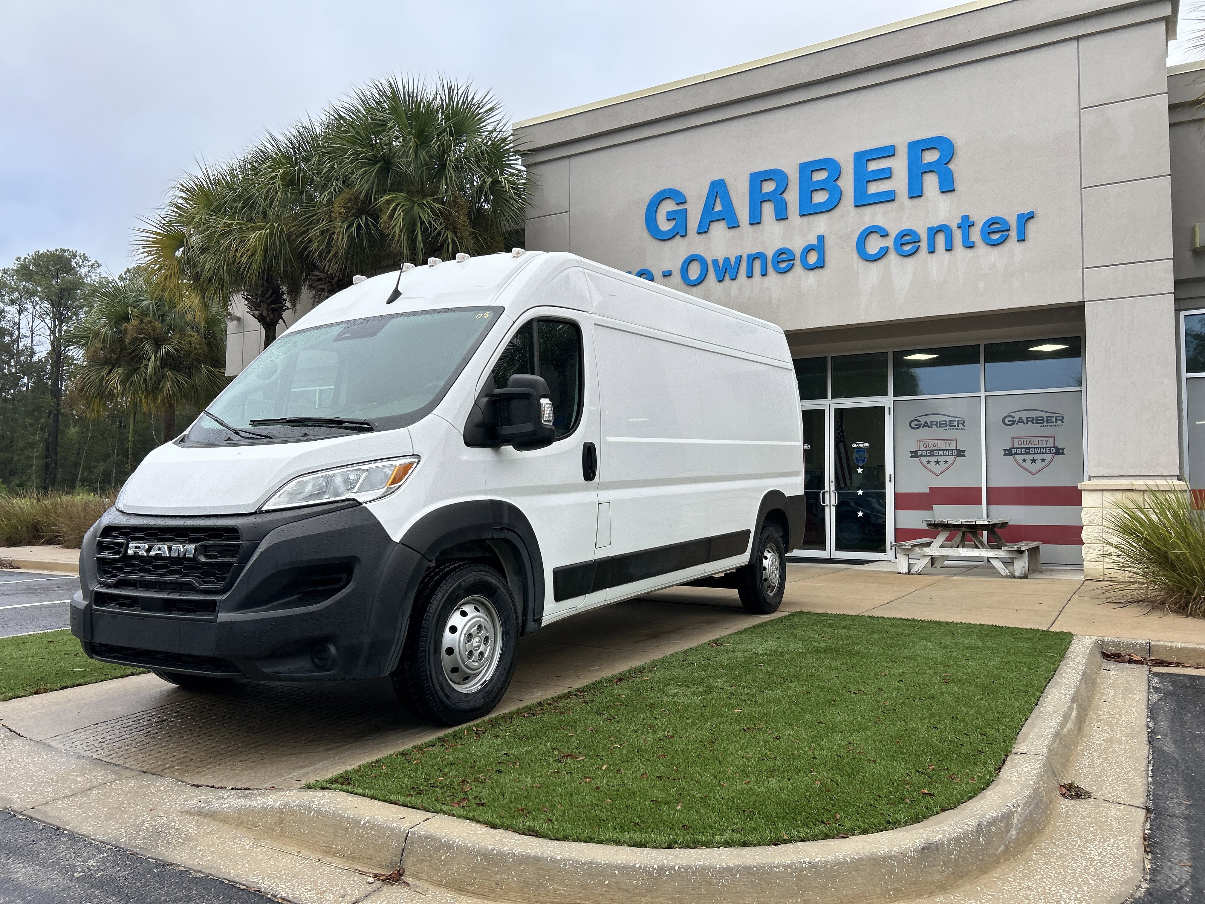 Used 2023 RAM ProMaster 2500 image 3