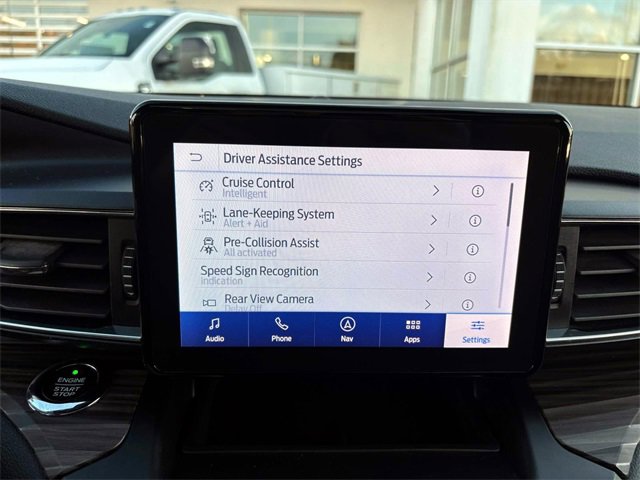 Used 2020 Ford Explorer Limited image 29