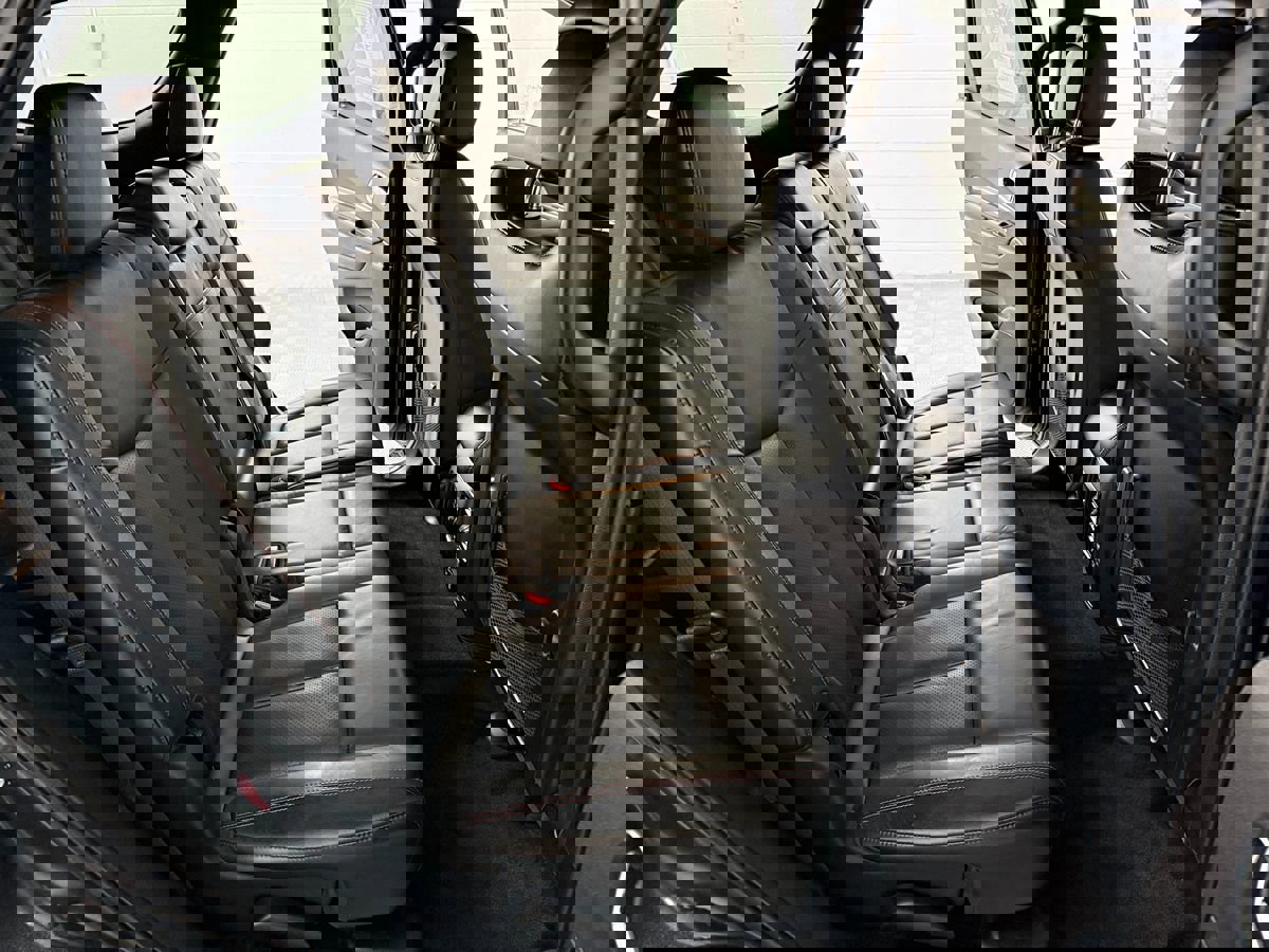 Used 2015 Dodge Durango R/T image 14