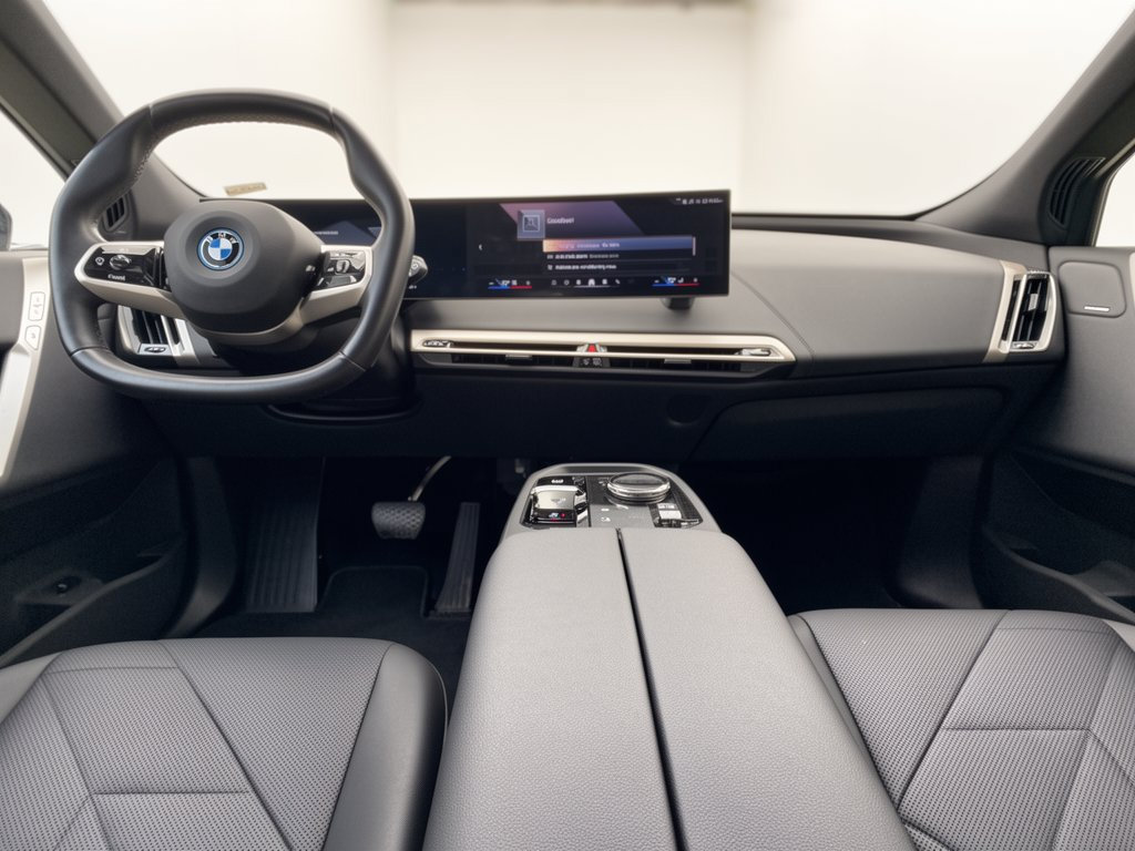 Used 2024 BMW iX xDrive50 w/ Sport Package AWD/4WD image 17
