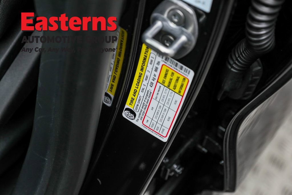 Used 2022 Ford Escape SE image 34