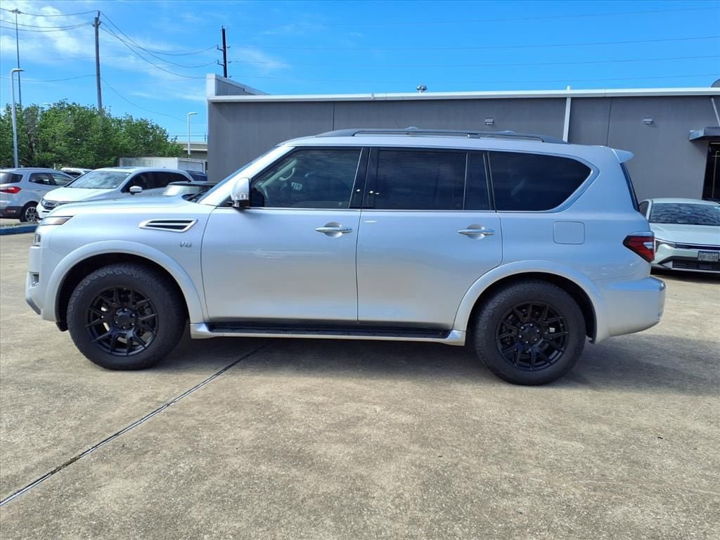 Used 2022 Nissan Armada SL w/ Captain's Chairs Package RWD image 5