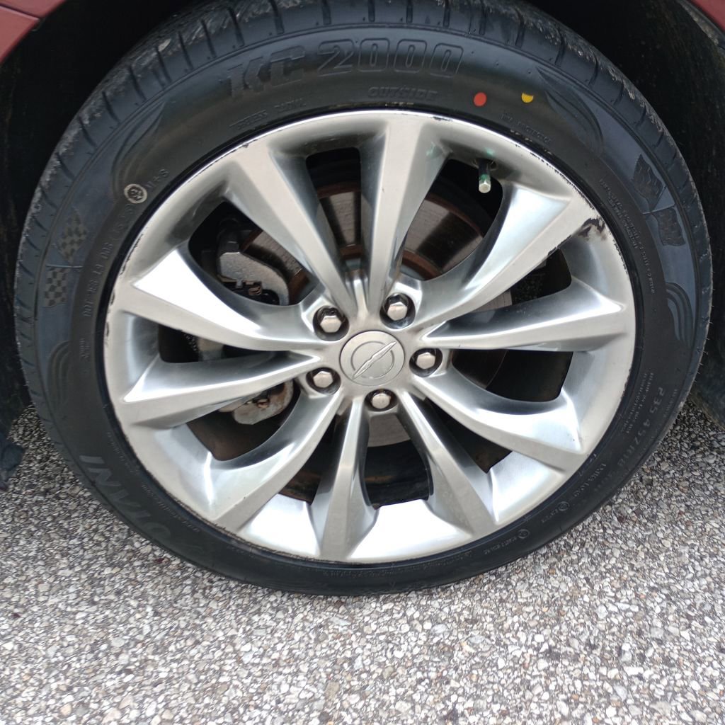 Used 2015 Chrysler 200 S w/ Navigation & Sound Group I FWD image 24