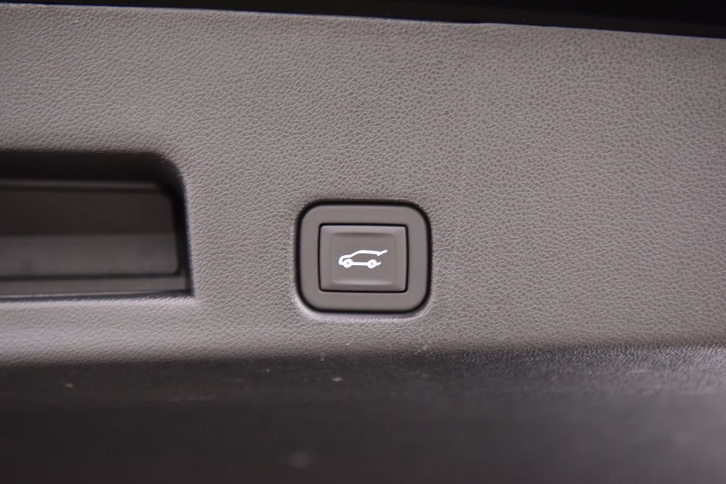 Used 2024 Chevrolet Traverse Z71 AWD/4WD image 27
