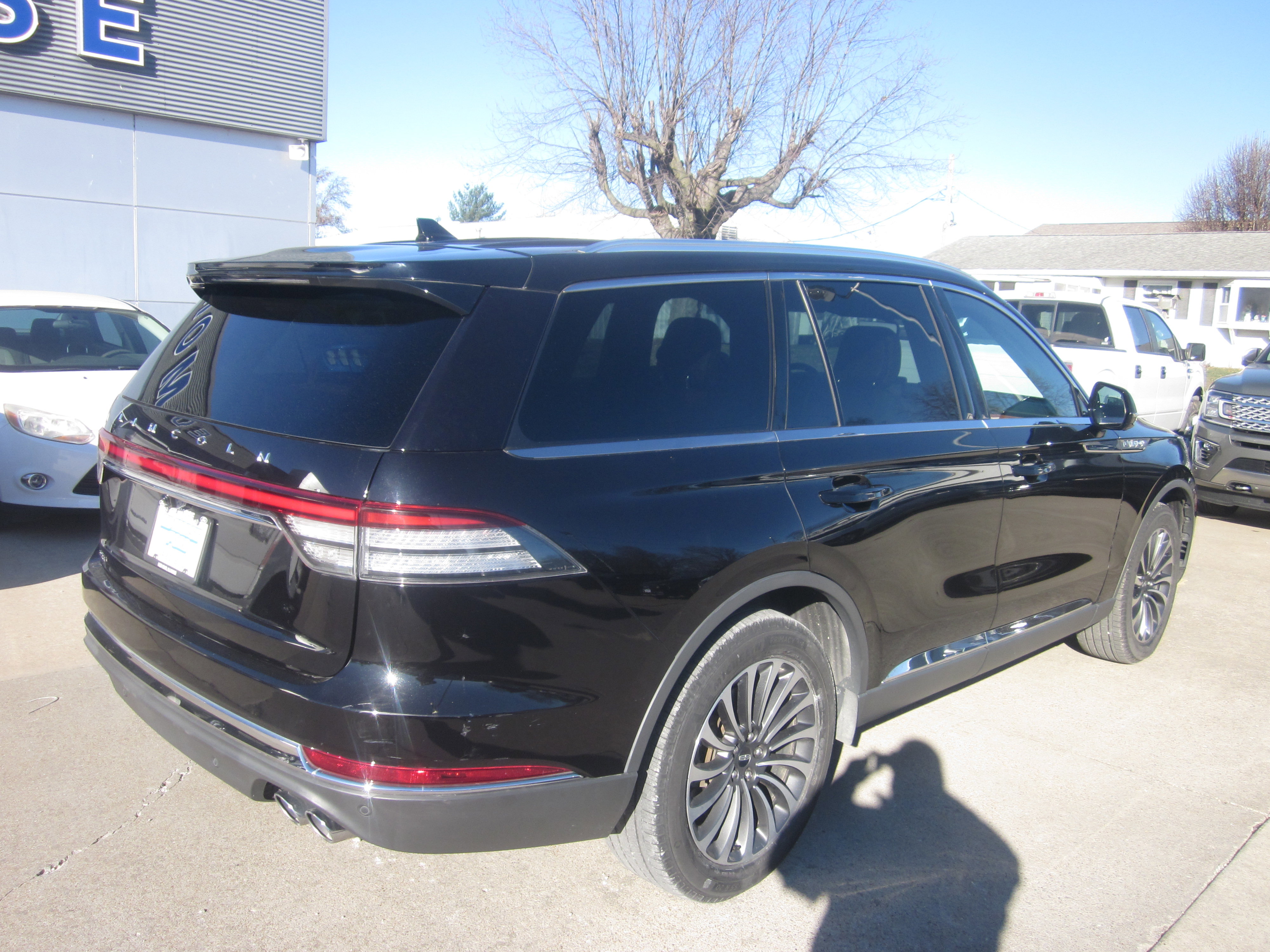Used 2020 Lincoln Aviator Reserve w/ Elements Package Plus image 6