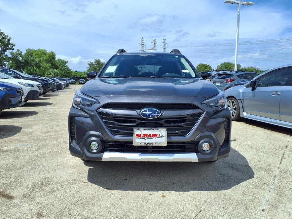 Certified 2025 Subaru Outback Limited image 3