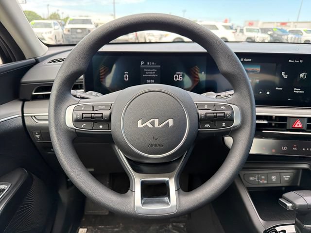 New 2026 Kia K5 LXS FWD image 10