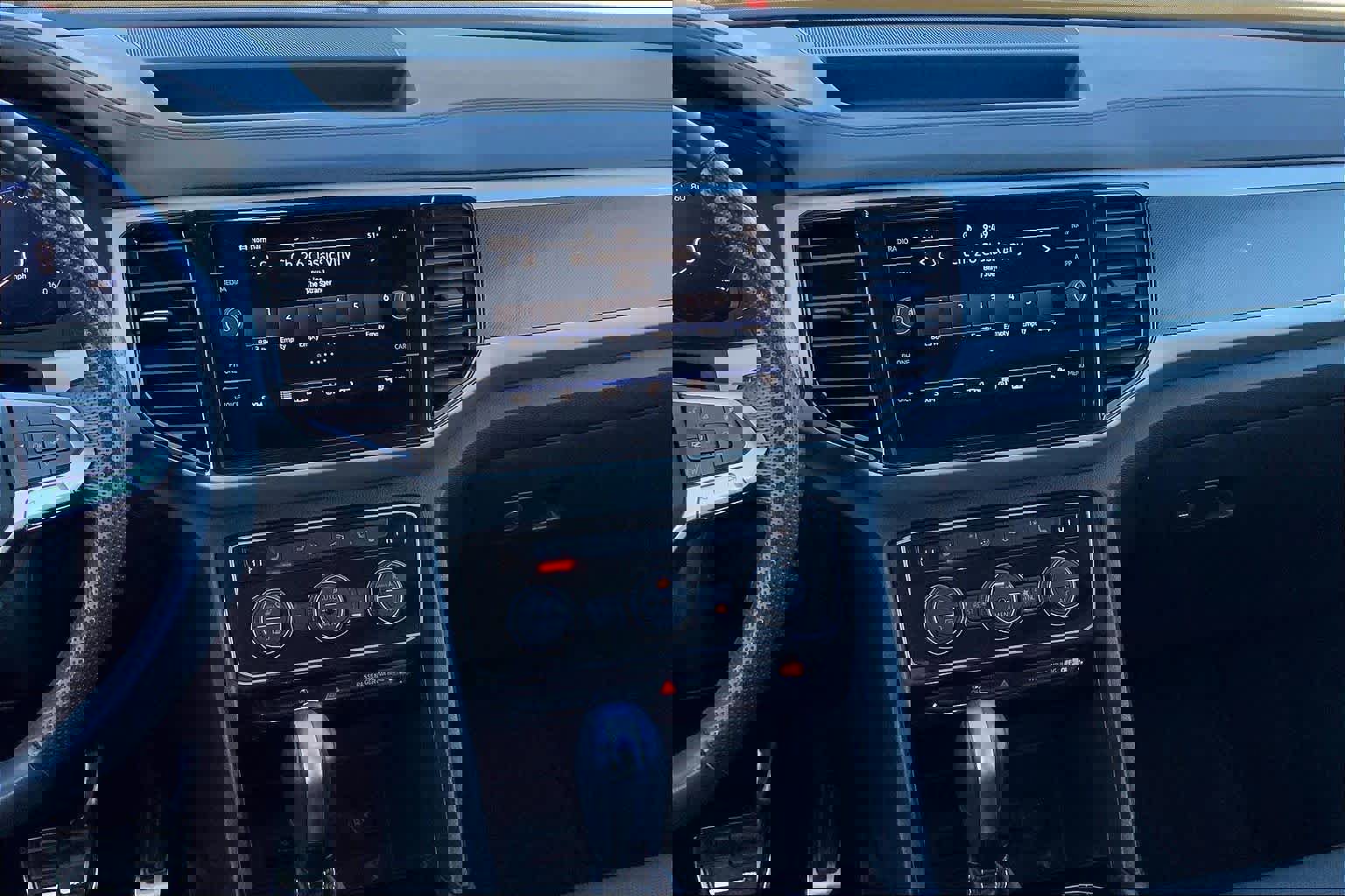 Used 2021 Volkswagen Atlas SEL Premium image 7