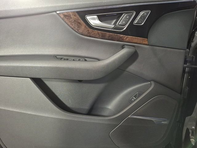 Used 2018 Audi Q7 3.0T Premium Plus image 15