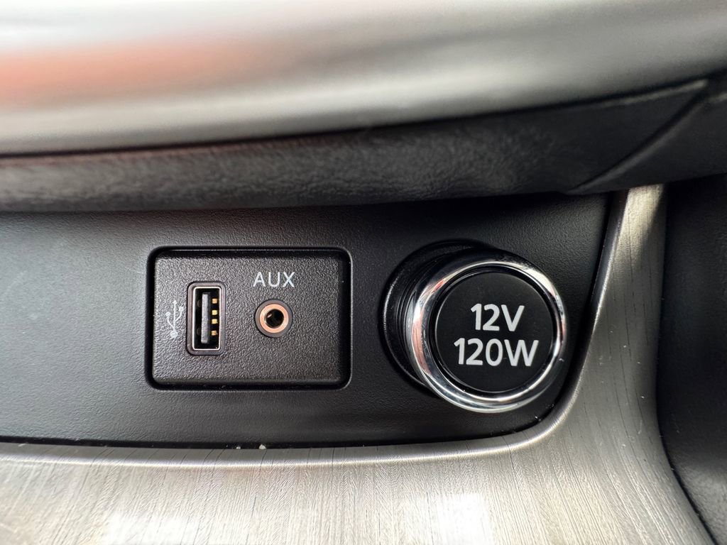 Used 2018 Nissan Murano Platinum w/ Cargo Package image 30