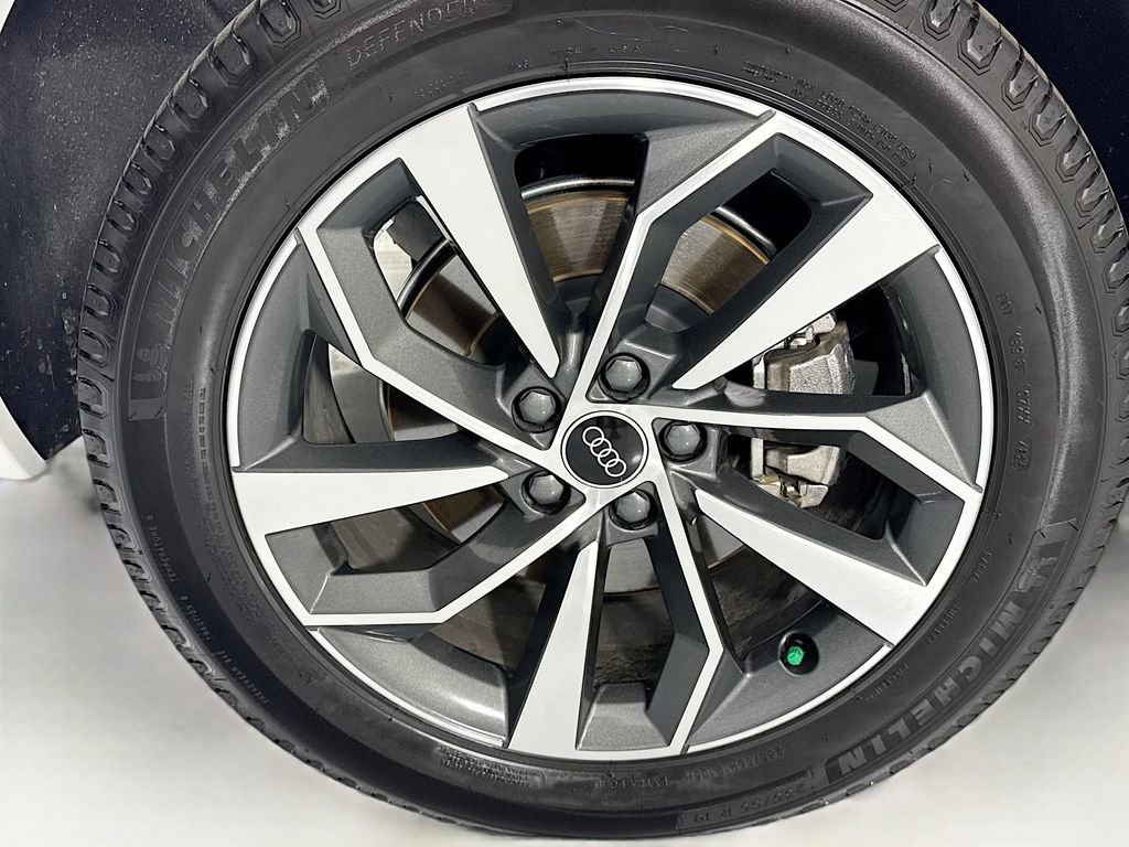 Certified 2023 Audi Q5 2.0T Premium Plus w/ Premium Plus Package AWD/4WD image 34