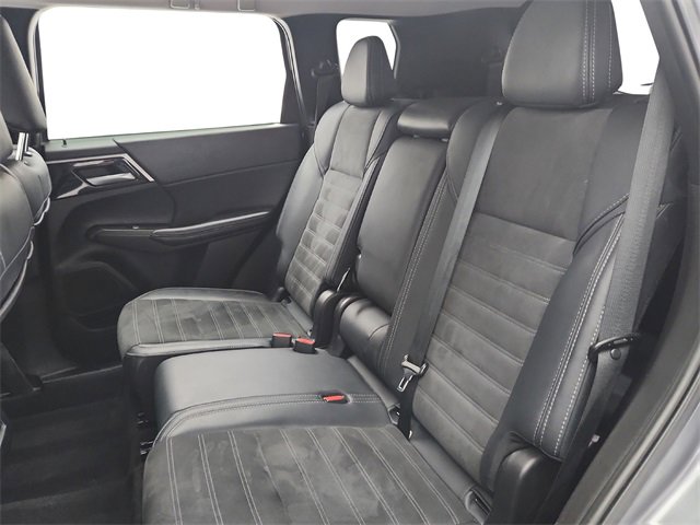 Used 2024 Mitsubishi Outlander SE image 24