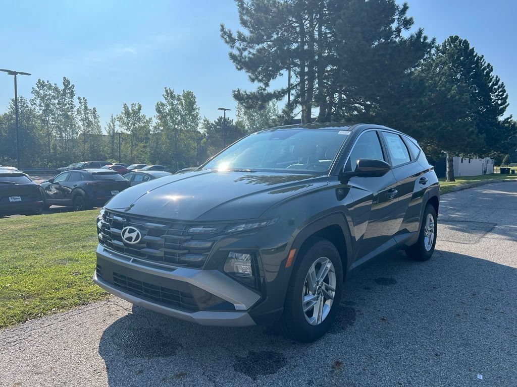 Used 2026 Hyundai Tucson SE AWD/4WD image 1
