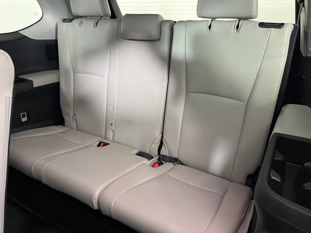 Used 2024 Toyota Grand Highlander XLE image 37