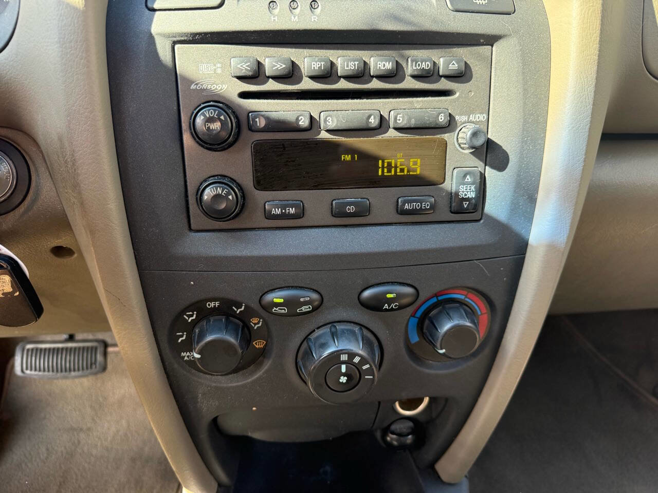 Used 2005 Hyundai Santa Fe LX image 20