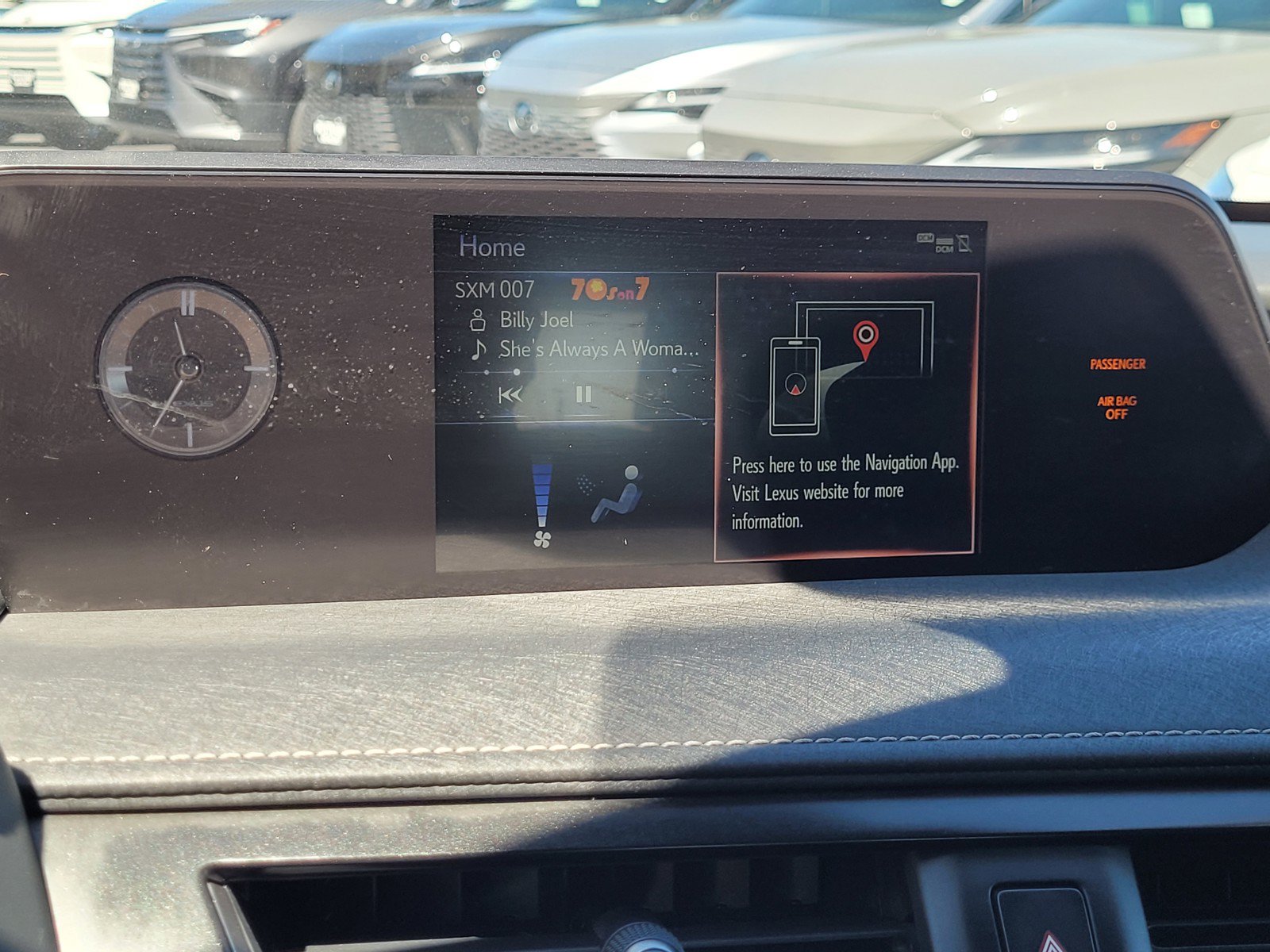Used 2019 Lexus UX 250h w/ Premium Package AWD/4WD image 13