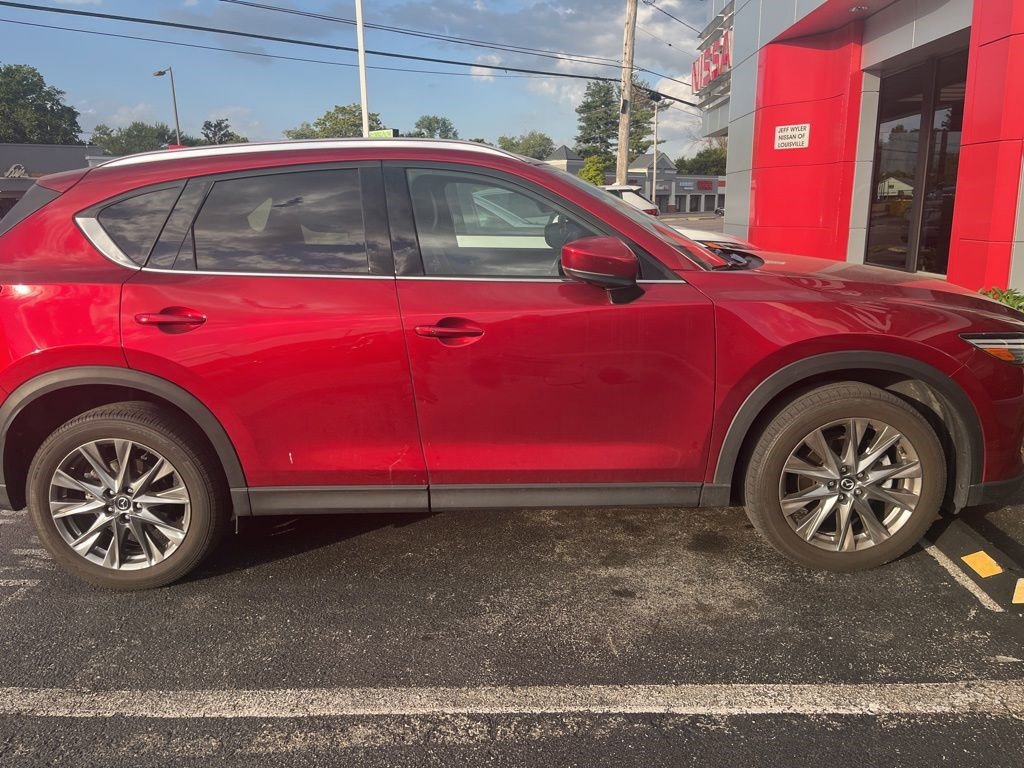 Used 2021 MAZDA CX-5 Signature AWD/4WD image 8