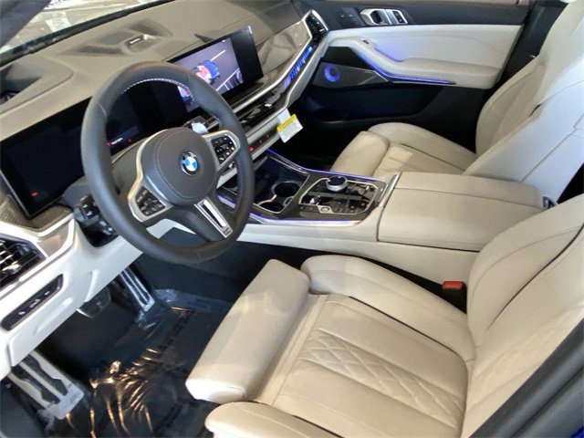 New 2026 BMW X7 M60i image 15