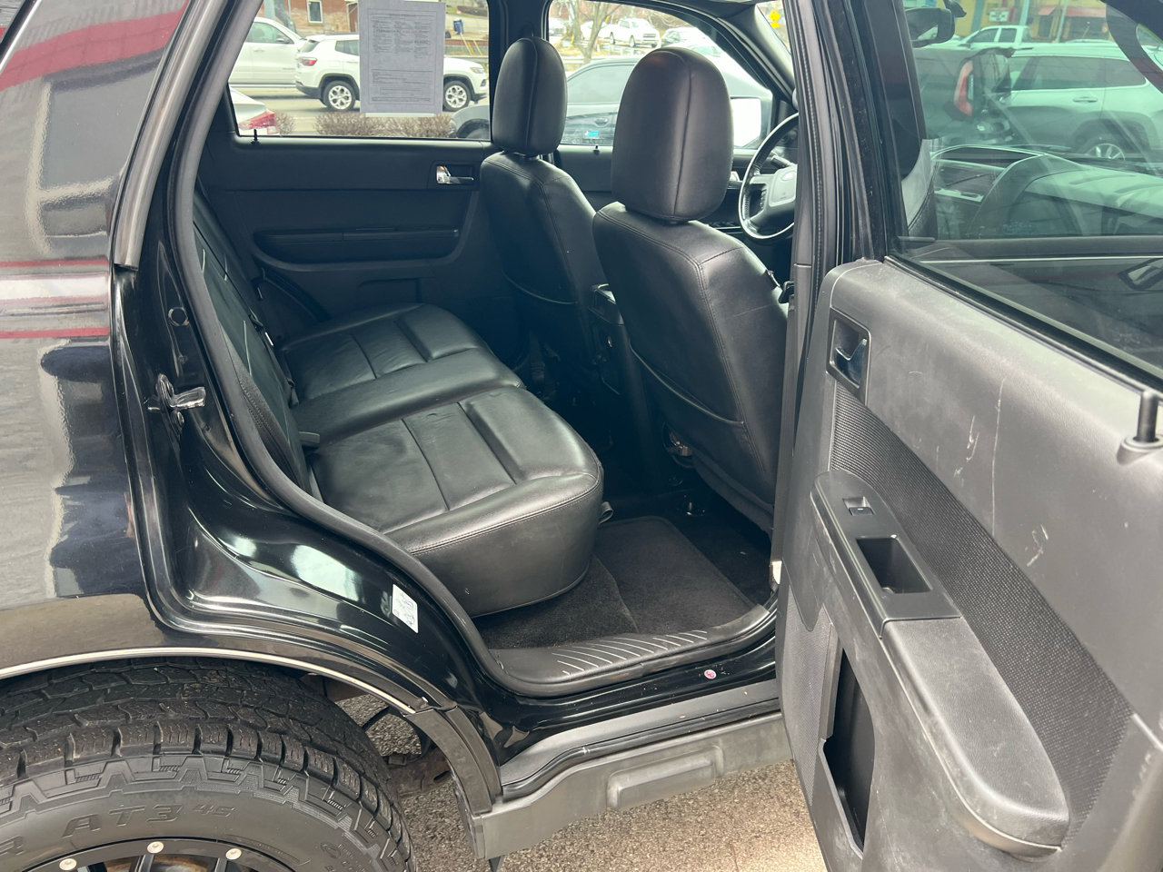 Used 2011 Ford Escape Limited w/ 302A Rapid Spec Order Code image 18